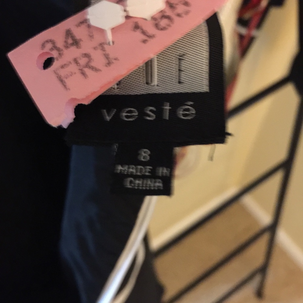 HOST PICK 🎉🎊Due Per Due Veste, Sleeveless Dress!❌❌SOLD - Picture 11 of 11